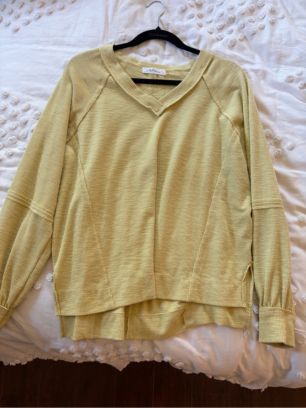 Light Yellow V-Neck Waffle Knit Pullover